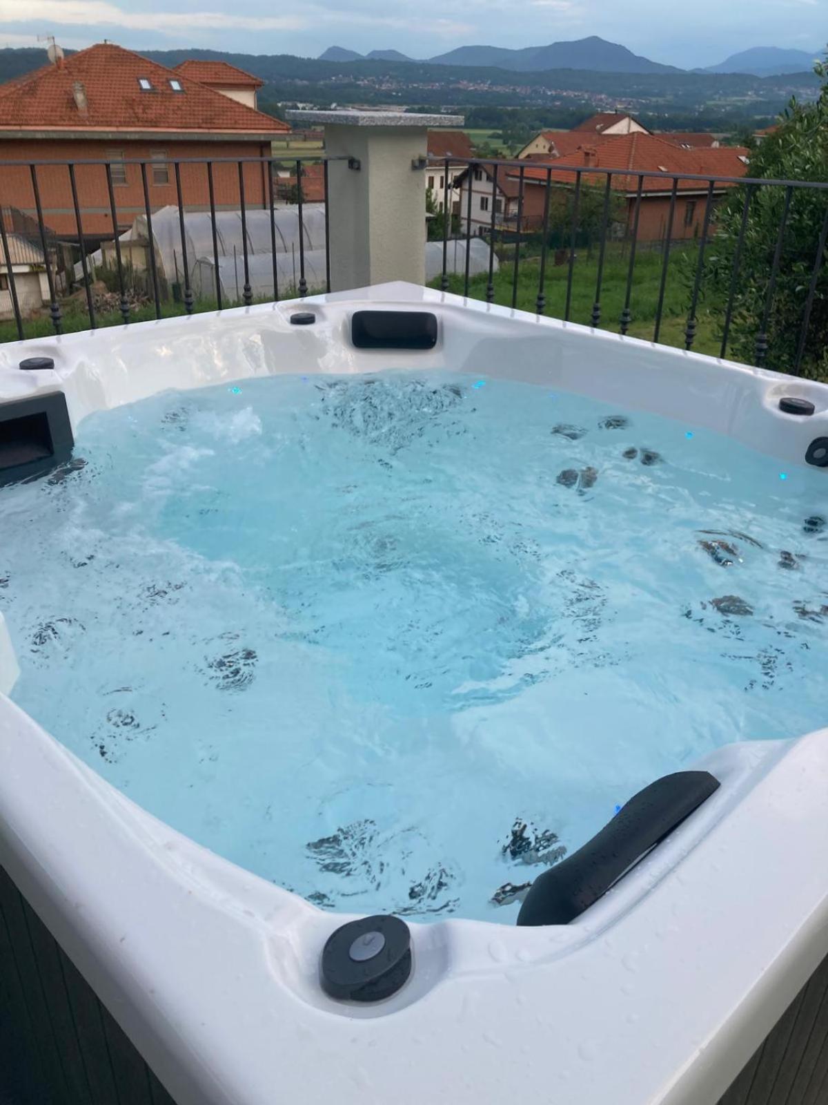 Casa Dell'Agrifoglio Hotel Caselette Kültér fotó